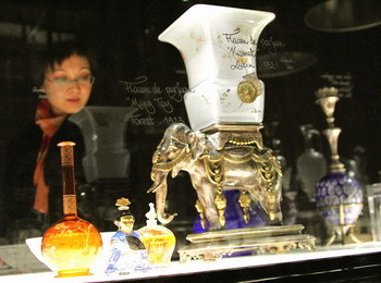 法國(guó)水晶藝術(shù)珍品即將亮相中國(guó)，杭州工藝品進(jìn)出口公司推動(dòng)文化交流新篇章